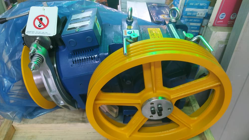 فروش صفرتاصد لوازم آسانسور